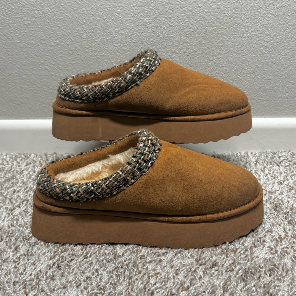 Steve Madden SELDEN TAN Platform Cozy Slip On Mule Size 8.5